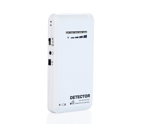 2G / 3G Portable Mobile Phone Signal Detector EST-101B Buit In Antenna